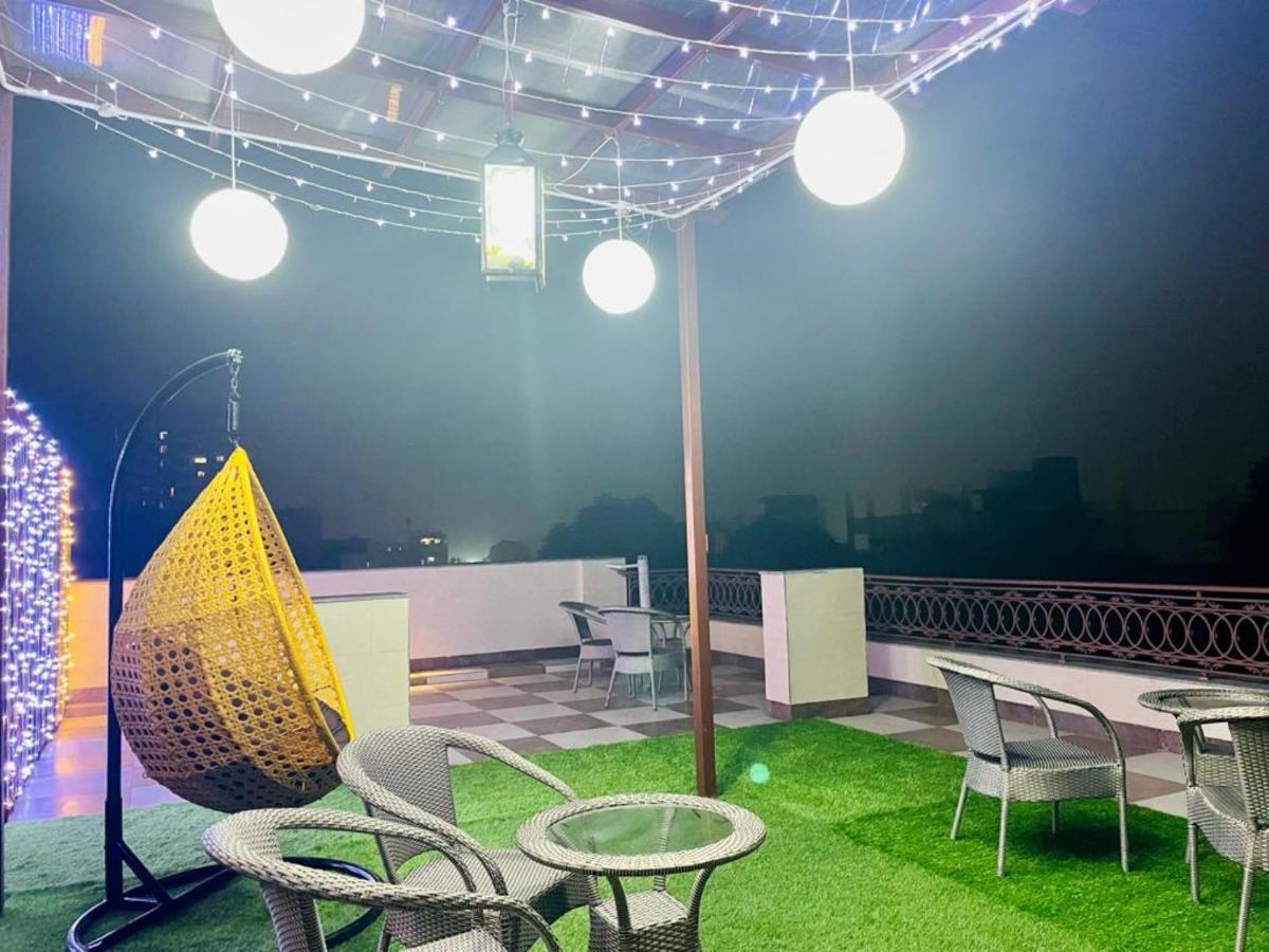 Bluo Studio5 Golf Course Road - Gym, Terrace Garden Гургаон Екстериор снимка